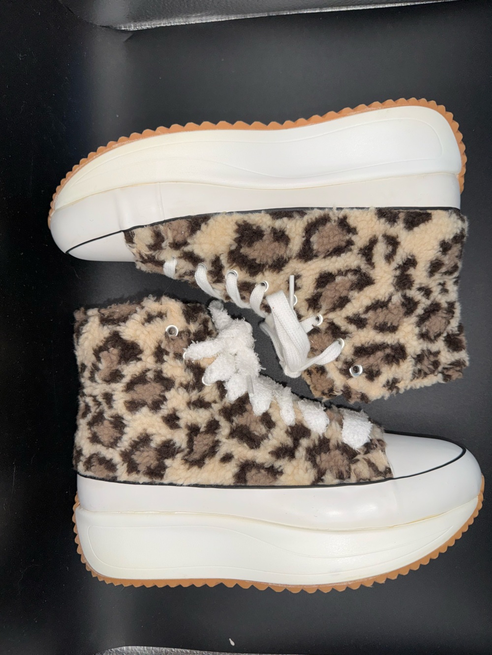 🐆 Madden Girl Winnona-S Leopard Faux Fur Platform Sneakers – Women’s Size 7.5